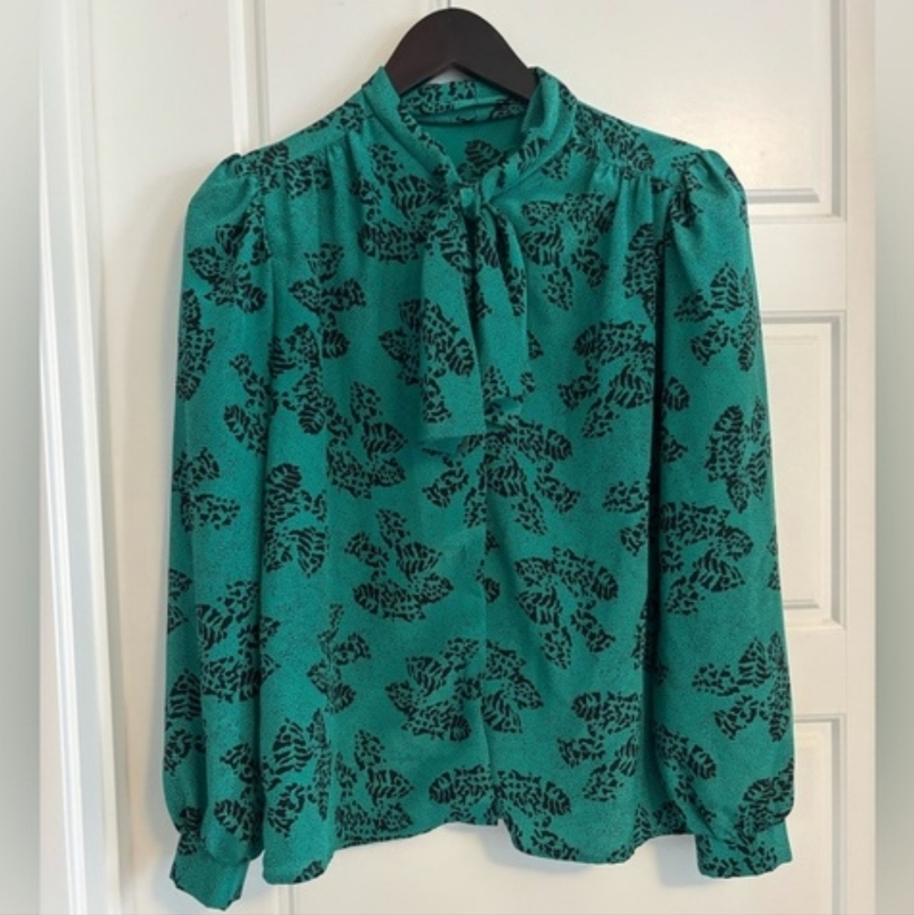 Vintage Blouse Tie Neck Secretary Pussybow Leopard Emerald Green Puff Sleeve S M - Picture 2 of 7